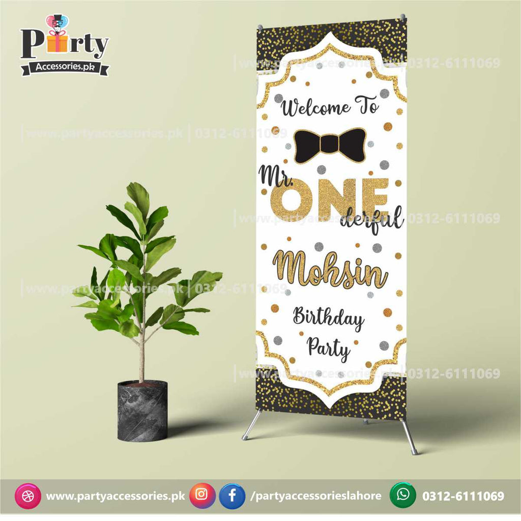 onederful theme birthday welcome sign standee