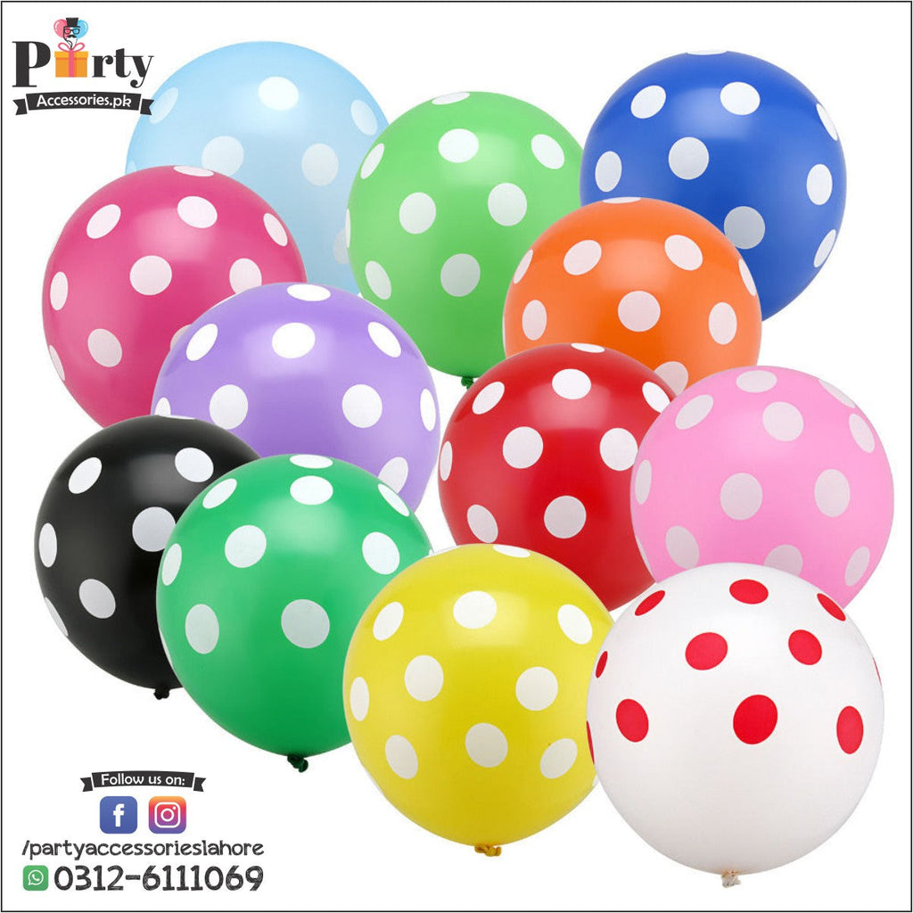polka dots balloons in superheroes theme