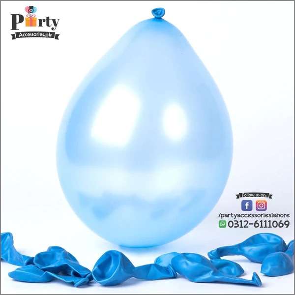 sky blue balloons in dino theme party 
