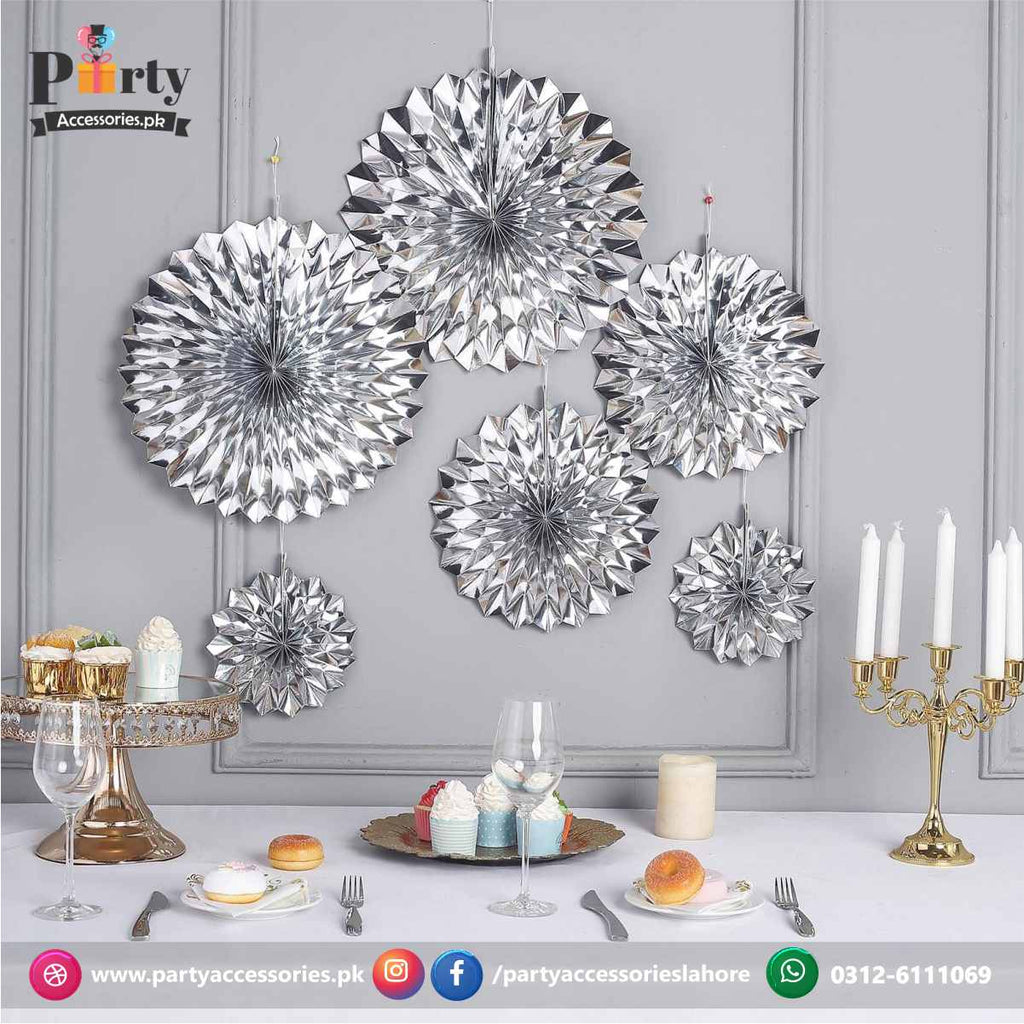 paper fan set backdrop in silver