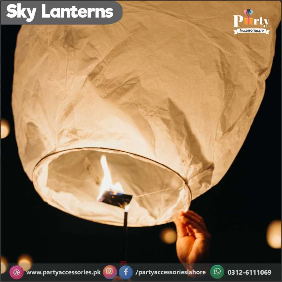 flying sky lanterns in faisalabad