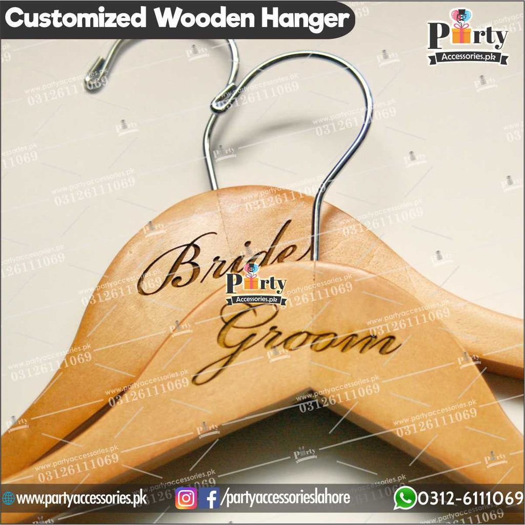 Customized wooden hangers price